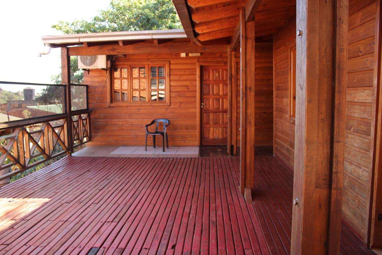 Residencial Los Lapachos Puerto Iguazú Chambre photo
